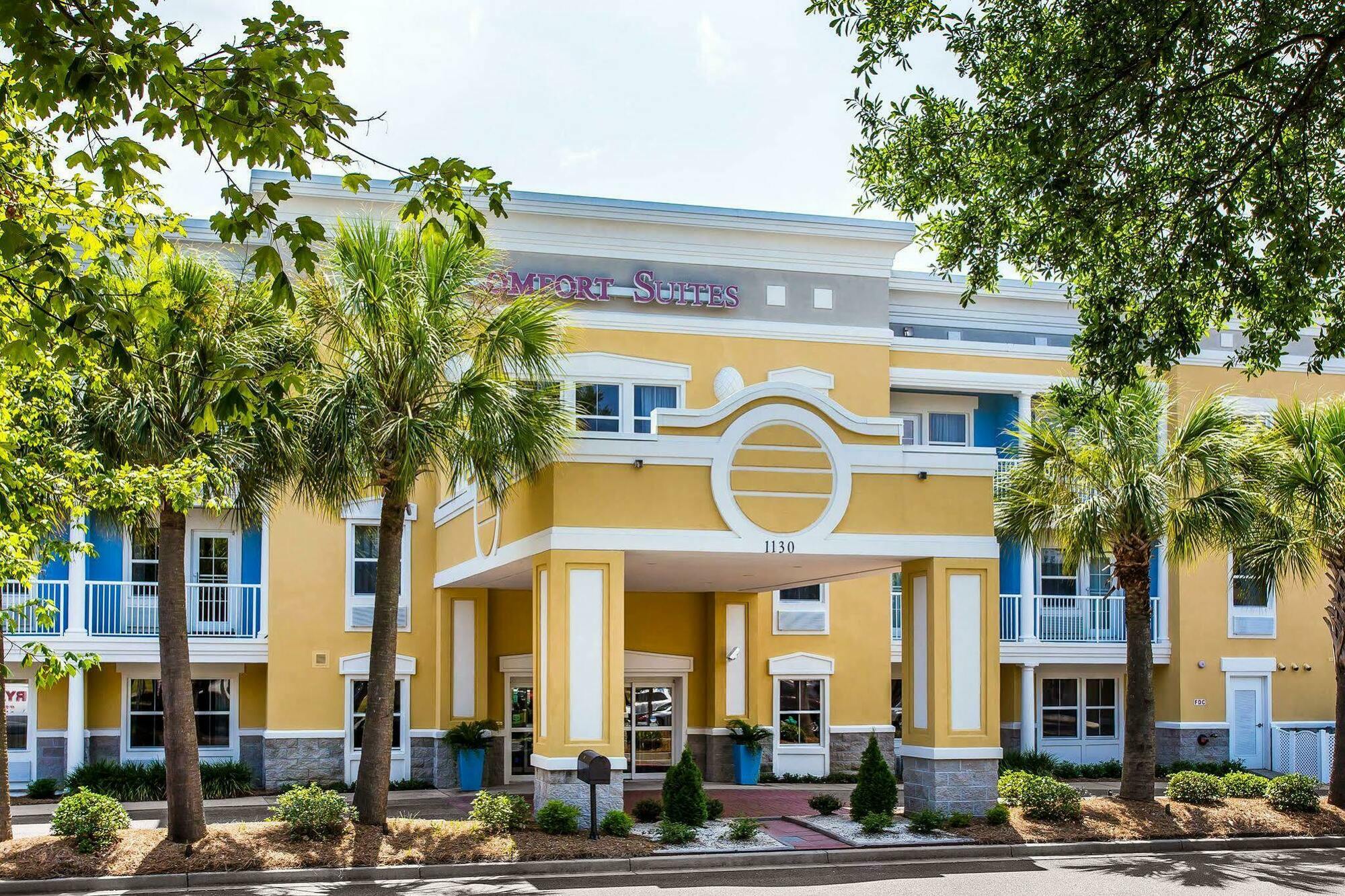 Hotel Comfort At Isle Of Palms Connector